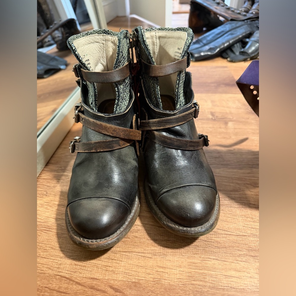 Freebird Crue Women's Ankle Boots Olive 7